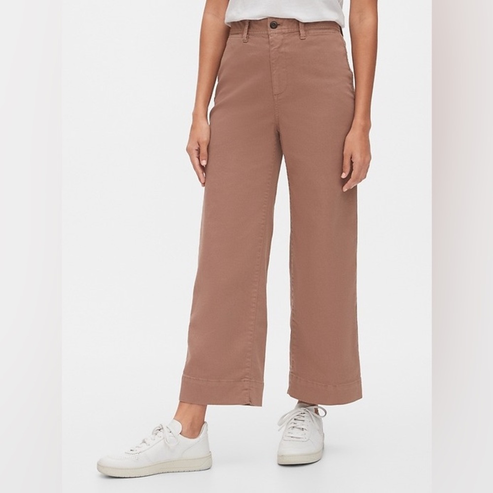 Gap High Rise Wide-Leg Crop in Clay